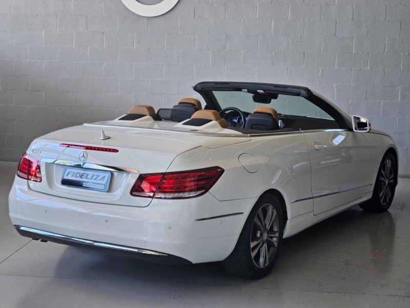 E 250 2.0 CABRIOLET 16V TURBO GASOLINA 2P AUTOMÁTICO - 2014 - FARROUPILHA