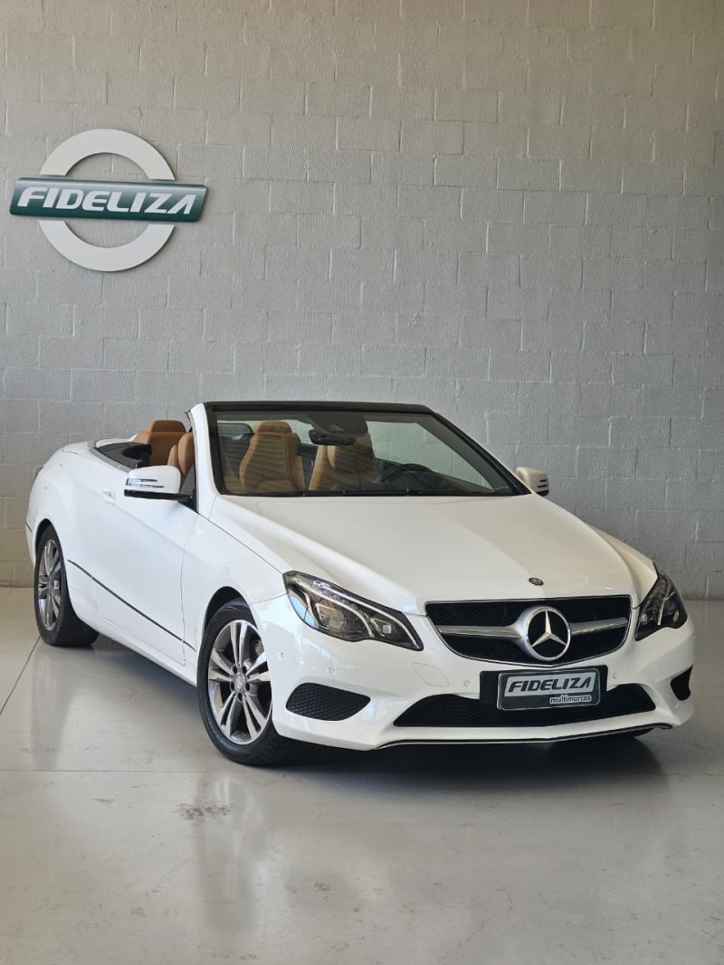 E 250 2.0 CABRIOLET 16V TURBO GASOLINA 2P AUTOMÁTICO - 2014 - FARROUPILHA
