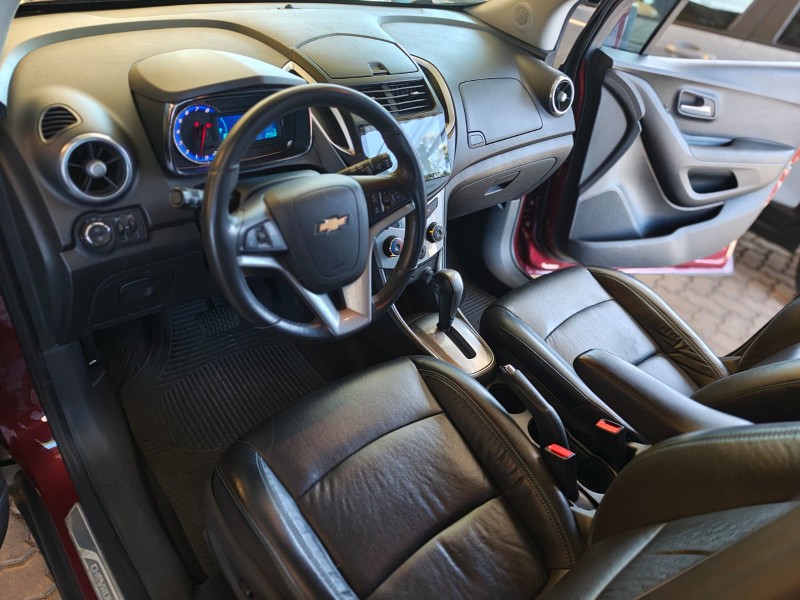 TRACKER 1.8 MPFI LTZ 4X2 16V FLEX 4P AUTOMÁTICO - 2015 - FARROUPILHA