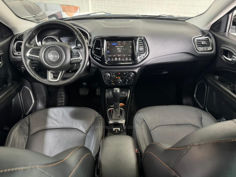 COMPASS 2.0 16V FLEX LIMITED AUTOMÁTICO - 2017 - SANTA CRUZ DO SUL