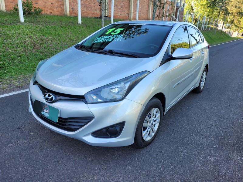 HB20S 1.6 COMFORT PLUS 16V FLEX 4P MANUAL