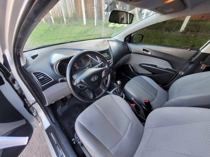 HB20S 1.6 COMFORT PLUS 16V FLEX 4P MANUAL - 2015 - VENâNCIO AIRES