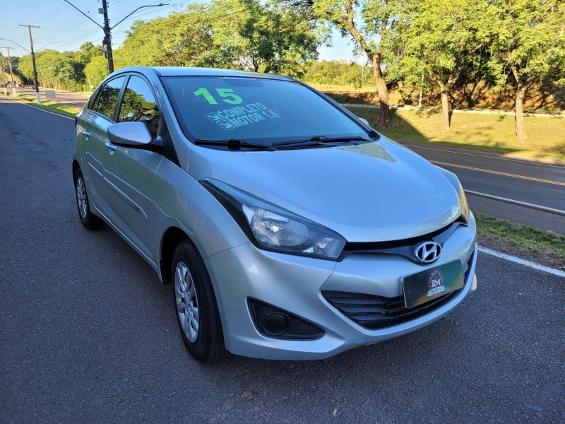 HB20S 1.6 COMFORT PLUS 16V FLEX 4P MANUAL - 2015 - VENâNCIO AIRES