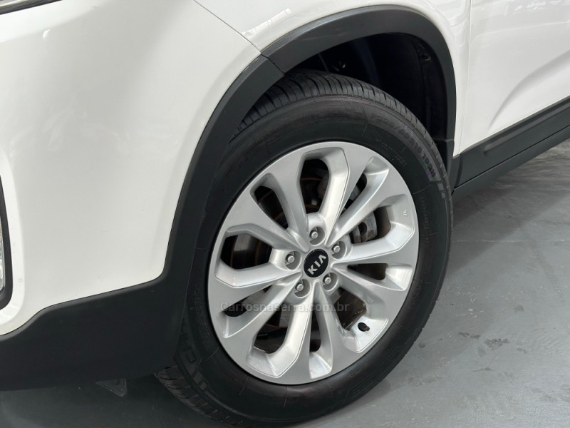 SORENTO 2.4 EX 4X2 16V GASOLINA 4P AUTOMÁTICO - 2015 - SANTA CRUZ DO SUL