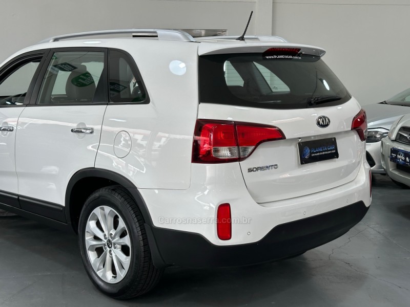 SORENTO 2.4 EX 4X2 16V GASOLINA 4P AUTOMÁTICO - 2015 - SANTA CRUZ DO SUL