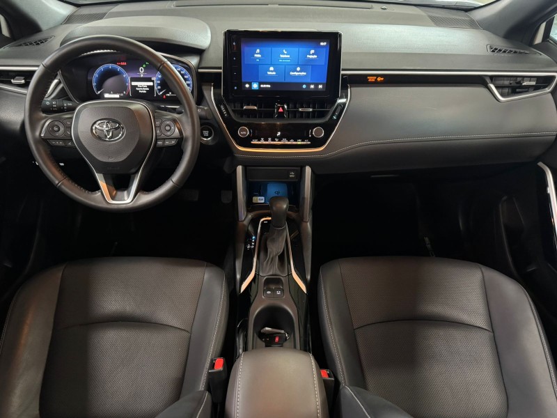 COROLLA 2.0 CROSS XRE 16V FLEX 4P AUTOMÁTICO - 2025 - CAXIAS DO SUL