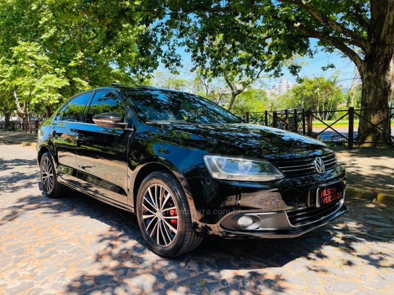 JETTA 2.0 TSI HIGHLINE 200CV GASOLINA 4P TIPTRONIC - 2012 - NOVO HAMBURGO