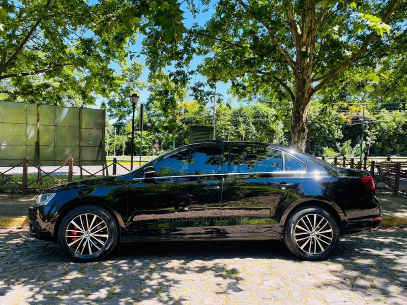 JETTA 2.0 TSI HIGHLINE 200CV GASOLINA 4P TIPTRONIC - 2012 - NOVO HAMBURGO