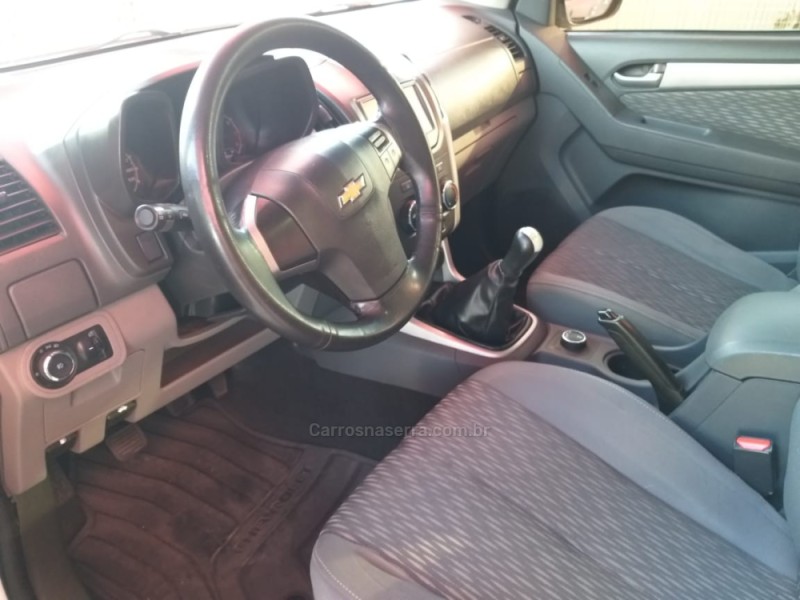 S10 2.5 LT 4X4 CD 16V FLEX 4P MANUAL - 2015 - CAXIAS DO SUL