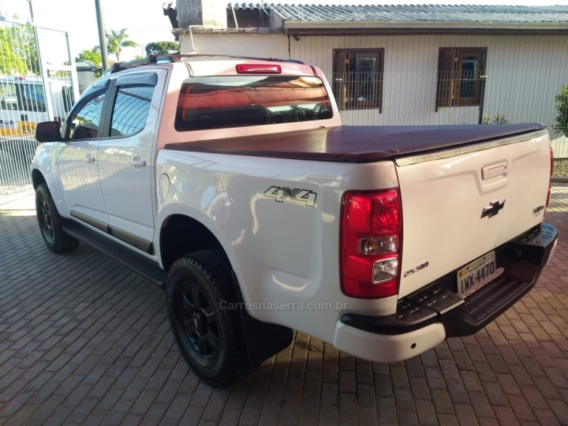 S10 2.5 LT 4X4 CD 16V FLEX 4P MANUAL - 2015 - CAXIAS DO SUL