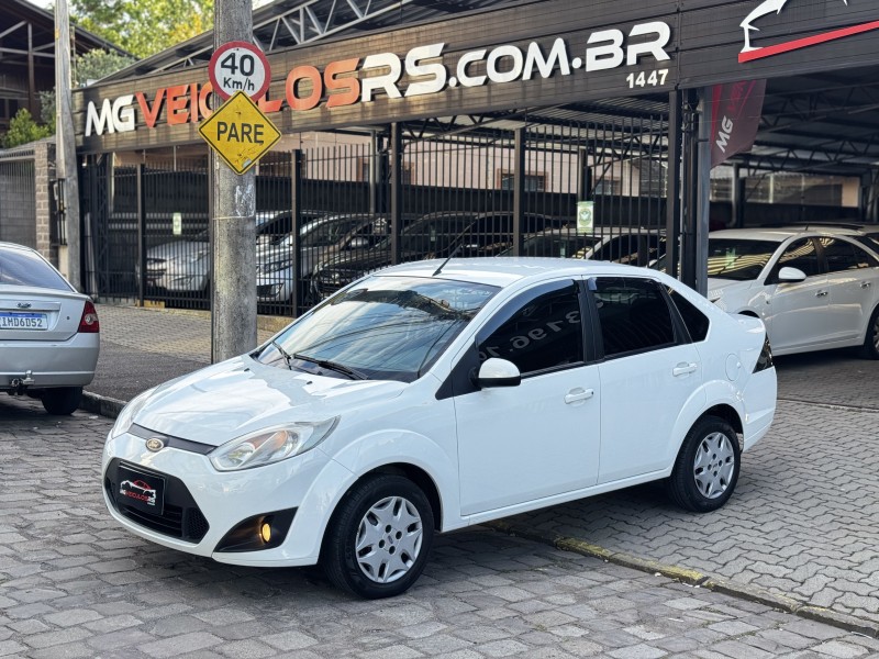 fiesta 1.6 rocam se sedan 8v flex 4p manual 2014 caxias do sul