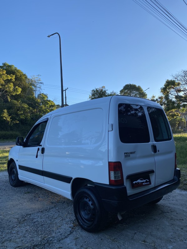 PARTNER 1.6 FURGÃO 16V GASOLINA 2P MANUAL - 2011 - CAXIAS DO SUL