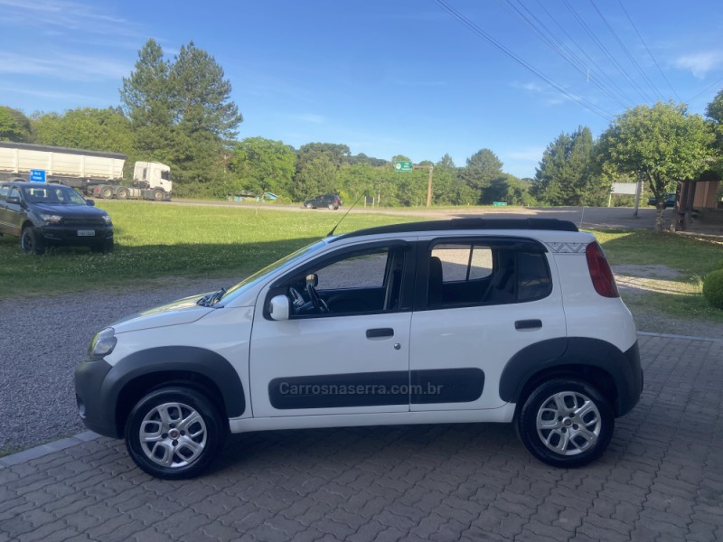 UNO 1.4 EVO WAY 8V FLEX 4P MANUAL - 2011 - NOVA PRATA