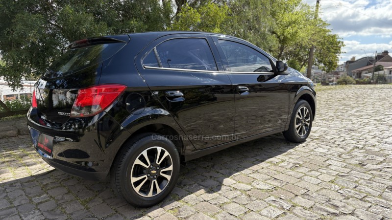 ONIX 1.4 MPFI LT 8V FLEX 4P MANUAL - 2014 - CAXIAS DO SUL