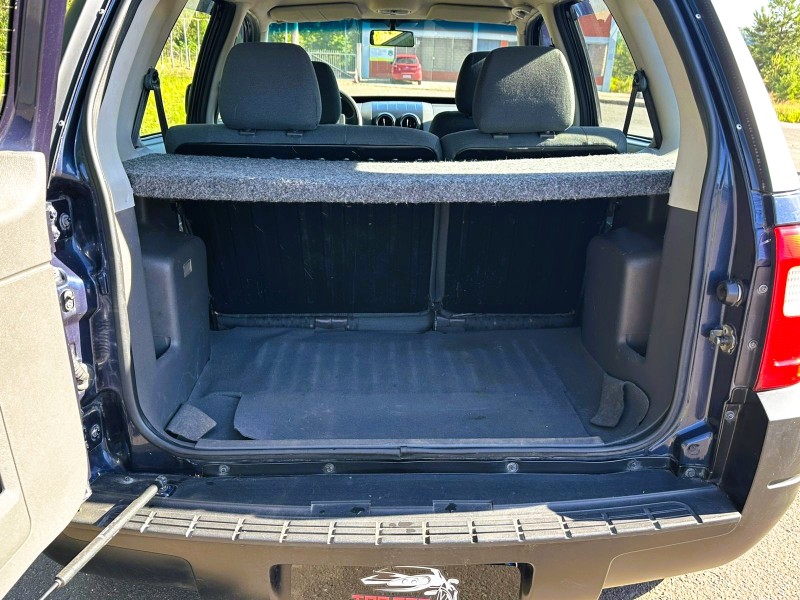 ESCORT 1.6 MPI GL 8V GASOLINA 4P MANUAL - 2004 - SãO SEBASTIãO DO CAí