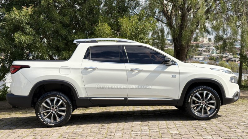 TORO 2.0 16V TURBO DIESEL VOLCANO AT9 4X4 AUTOMÁTICO - 2020 - CAXIAS DO SUL