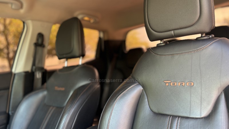 TORO 2.0 16V TURBO DIESEL VOLCANO AT9 4X4 AUTOMÁTICO - 2020 - CAXIAS DO SUL