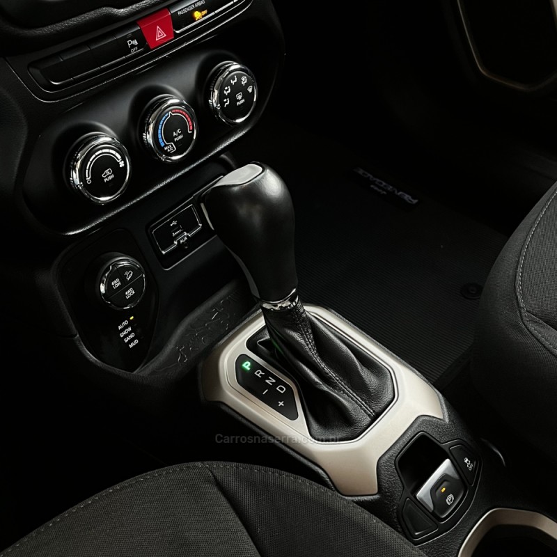 RENEGADE 2.0 16V TURBO DIESEL SPORT 4P 4X4 AUTOMÁTICO - 2017 - VACARIA
