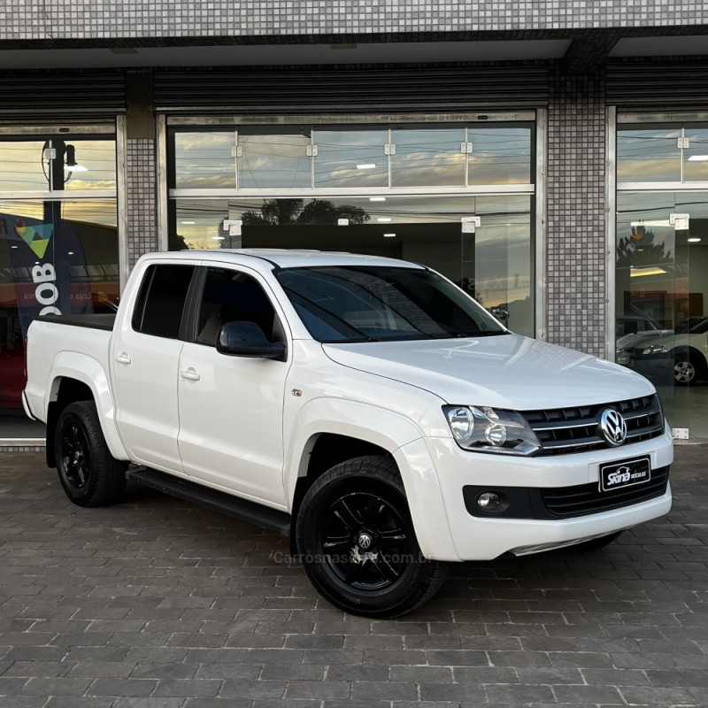 AMAROK 2.0 TRENDLINE 4X4 CD 16V TURBO INTERCOOLER DIESEL 4P AUTOMÁTICO