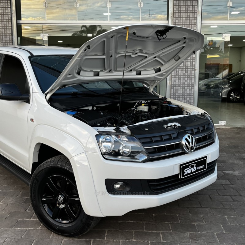 AMAROK 2.0 TRENDLINE 4X4 CD 16V TURBO INTERCOOLER DIESEL 4P AUTOMÁTICO - 2016 - VACARIA
