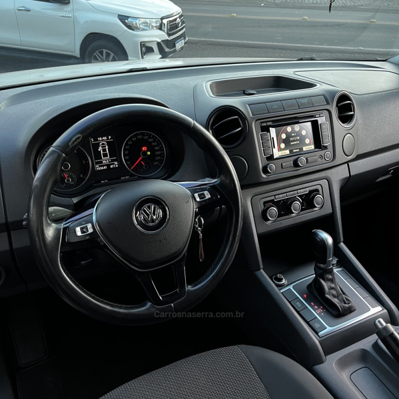 AMAROK 2.0 TRENDLINE 4X4 CD 16V TURBO INTERCOOLER DIESEL 4P AUTOMÁTICO - 2016 - VACARIA