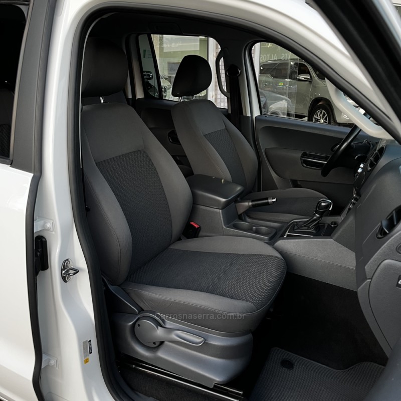 AMAROK 2.0 TRENDLINE 4X4 CD 16V TURBO INTERCOOLER DIESEL 4P AUTOMÁTICO - 2016 - VACARIA