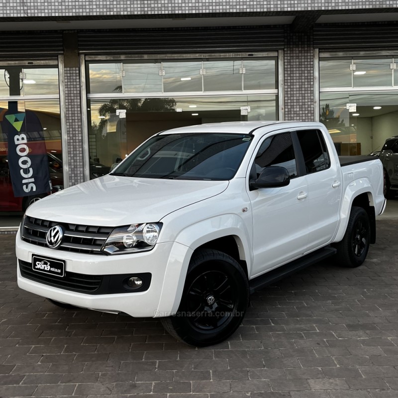 AMAROK 2.0 TRENDLINE 4X4 CD 16V TURBO INTERCOOLER DIESEL 4P AUTOMÁTICO - 2016 - VACARIA