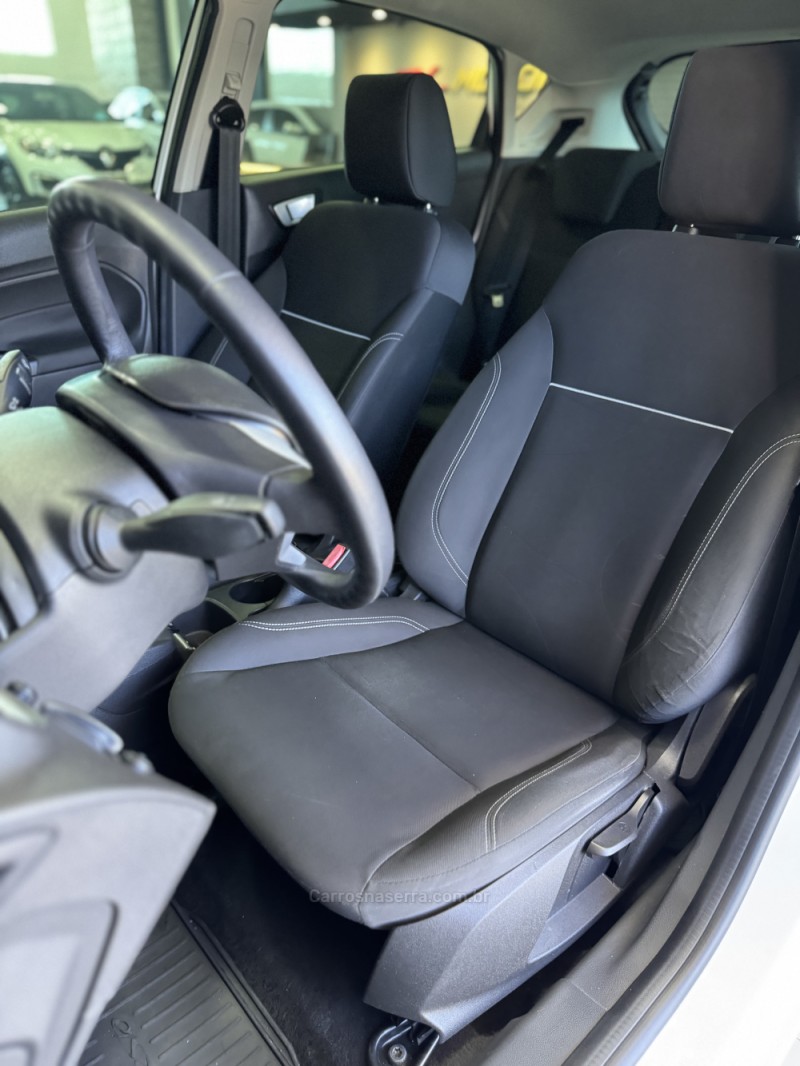 FIESTA 1.6 SEL HATCH 16V FLEX 4P AUTOMÁTICO - 2017 - CAXIAS DO SUL