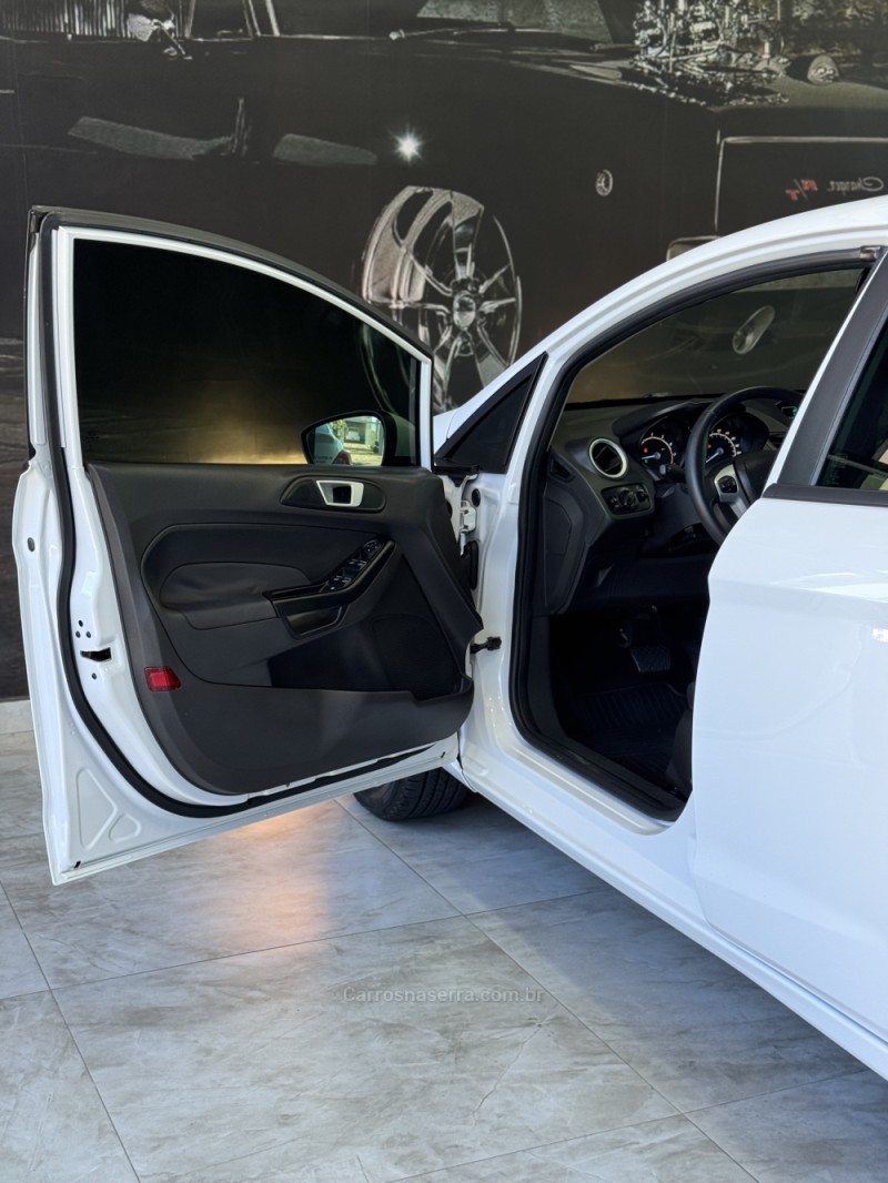 FIESTA 1.6 SEL HATCH 16V FLEX 4P AUTOMÁTICO - 2017 - CAXIAS DO SUL