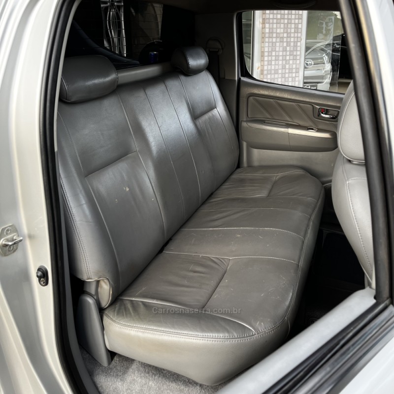 HILUX 3.0 SRV 4X4 CD 16V TURBO INTERCOOLER DIESEL 4P AUTOMÁTICO - 2010 - VACARIA