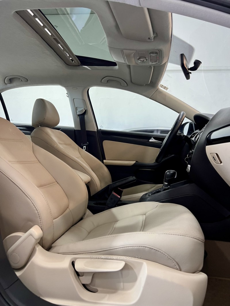 JETTA 2.0 COMFORTLINE FLEX 4P TIPTRONIC - 2013 - NOVO HAMBURGO