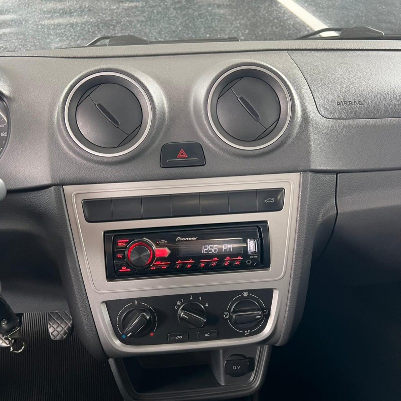 VOYAGE 1.6 MI 8V FLEX 4P MANUAL - 2013 - CAXIAS DO SUL