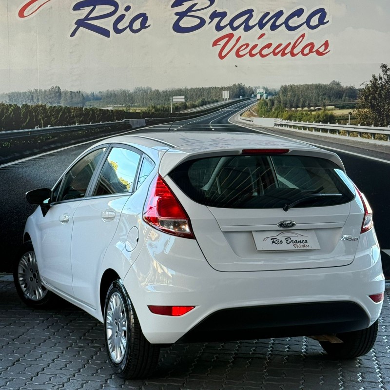 FIESTA 1.5 SE HATCH 16V FLEX 4P MANUAL - 2016 - CAXIAS DO SUL