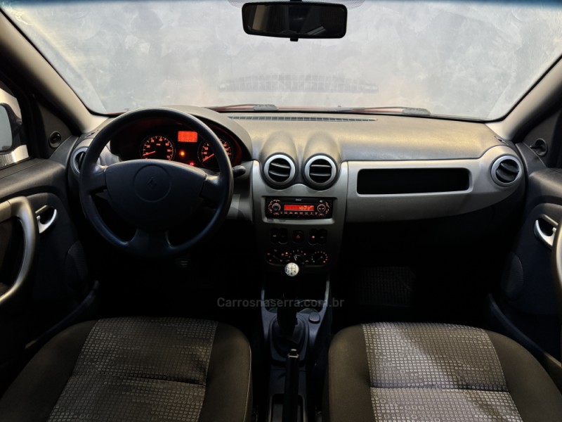 SANDERO 1.6 EXPRESSION 8V FLEX 4P MANUAL - 2011 - NOVO HAMBURGO