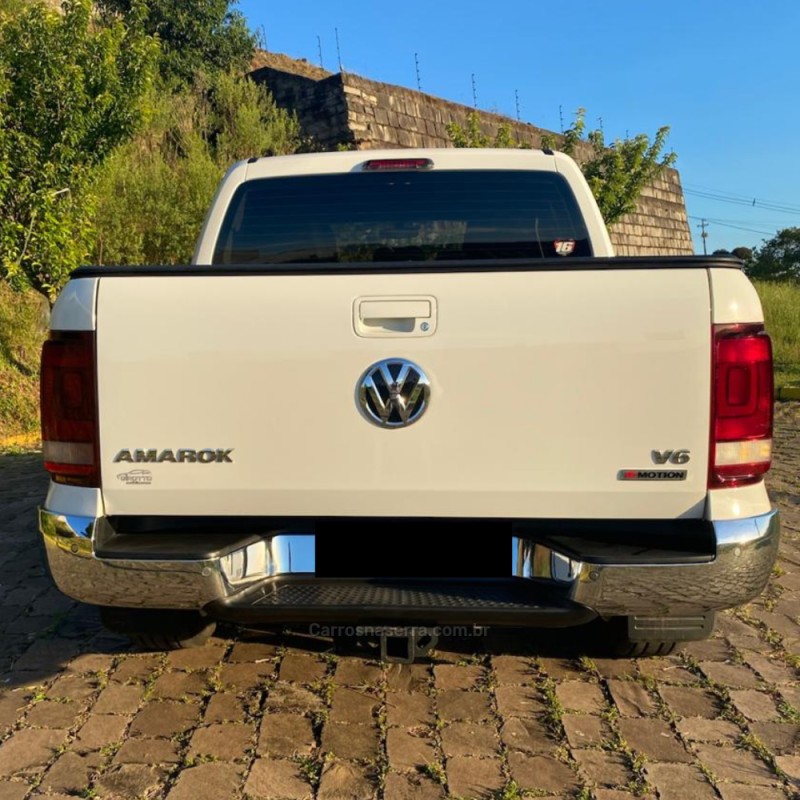 AMAROK 3.0 V6 TDI HIGHLINE CD DIESEL 4MOTION AUTOMÁTICO - 2022 - BENTO GONçALVES