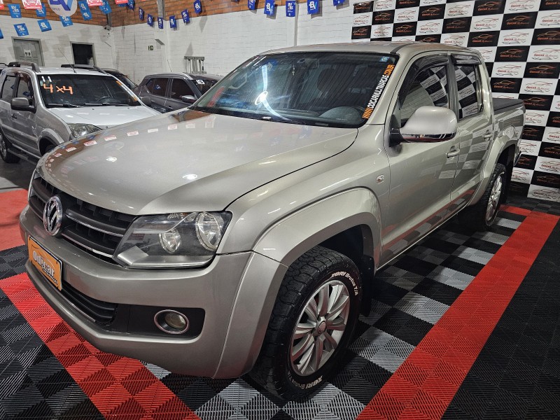 AMAROK 2.0 HIGHLINE 4X4 CD 16V TURBO INTERCOOLER DIESEL 4P MANUAL - 2011 - CAXIAS DO SUL