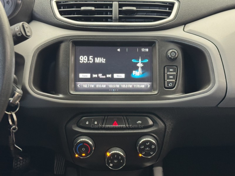 ONIX 1.4 MPFI LT 8V FLEX 4P MANUAL - 2018 - CARLOS BARBOSA