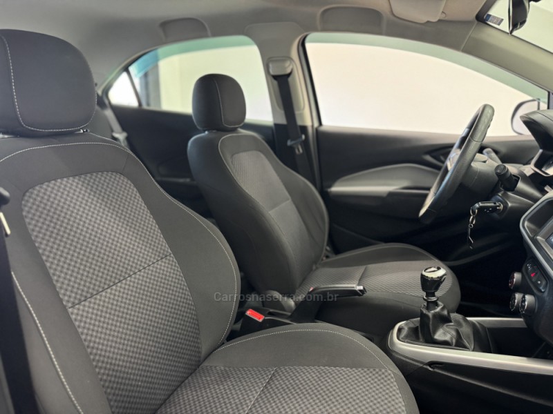 ONIX 1.4 MPFI LT 8V FLEX 4P MANUAL - 2018 - CARLOS BARBOSA