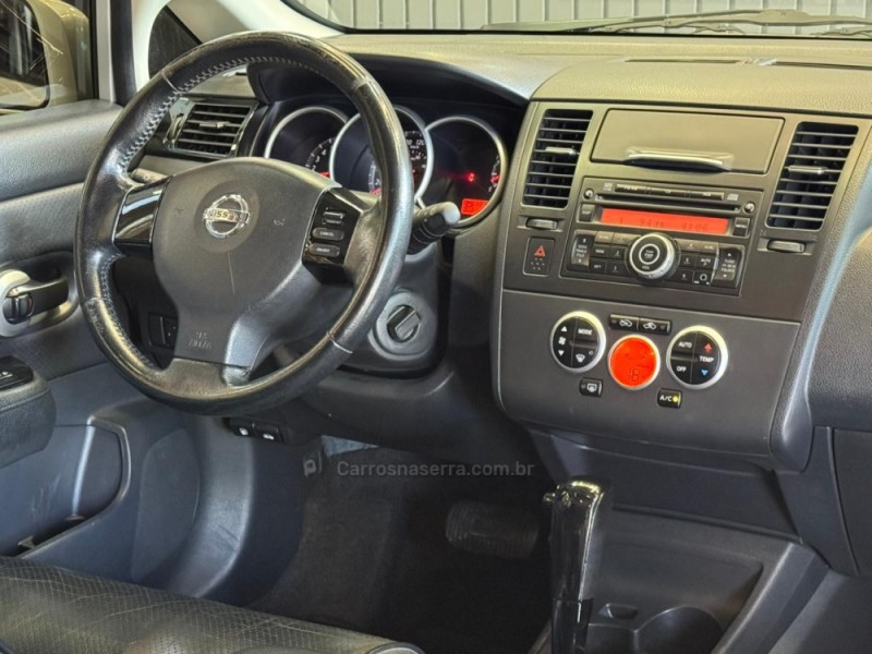 TIIDA 1.8 SL 16V FLEX 4P AUTOMÁTICO - 2011 - DOIS IRMãOS