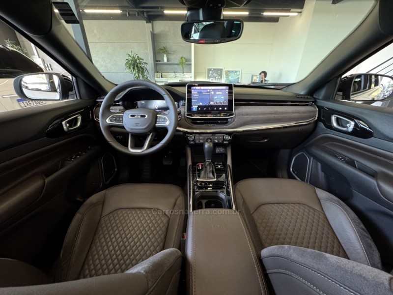 COMMANDER 1.3 OVERLAND T270 16V 4X2 TURBO FLEX 4P AUTOMÁTICO - 2023 - BENTO GONçALVES