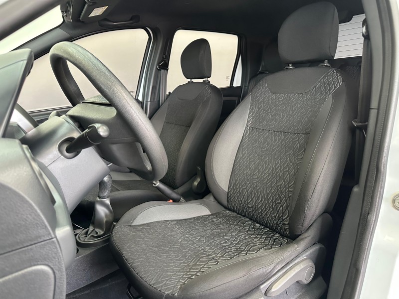 DUSTER OROCH 1.6 16V FLEX EXPRESSION 4P MANUAL - 2016 - CAXIAS DO SUL