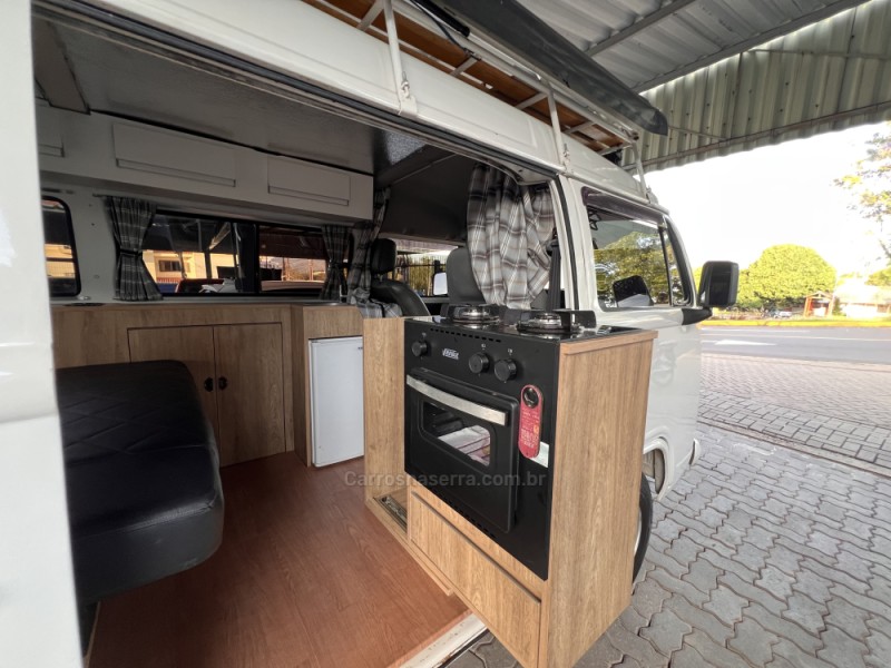 KOMBI 1.4 MI STD 8V FLEX 3P MANUAL - 2007 - BOM PRINCíPIO