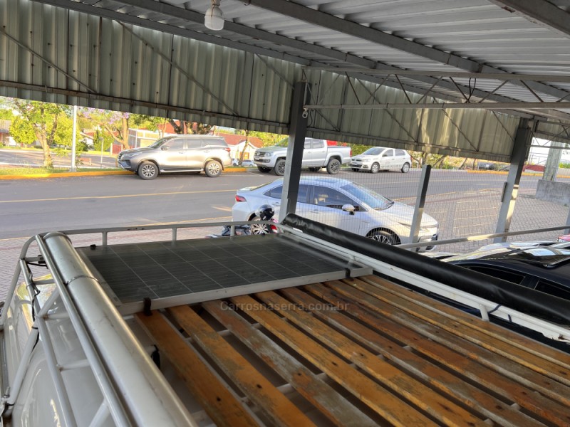 KOMBI 1.4 MI STD 8V FLEX 3P MANUAL - 2007 - BOM PRINCíPIO