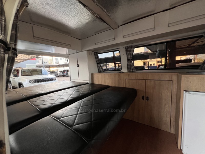 KOMBI 1.4 MI STD 8V FLEX 3P MANUAL - 2007 - BOM PRINCíPIO