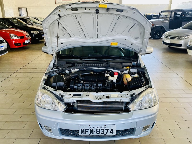 CORSA 1.4 MPFI PREMIUM 8V FLEX 4P MANUAL - 2009 - CAXIAS DO SUL