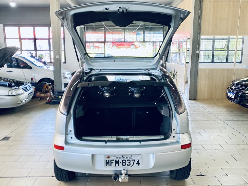 CORSA 1.4 MPFI PREMIUM 8V FLEX 4P MANUAL - 2009 - CAXIAS DO SUL