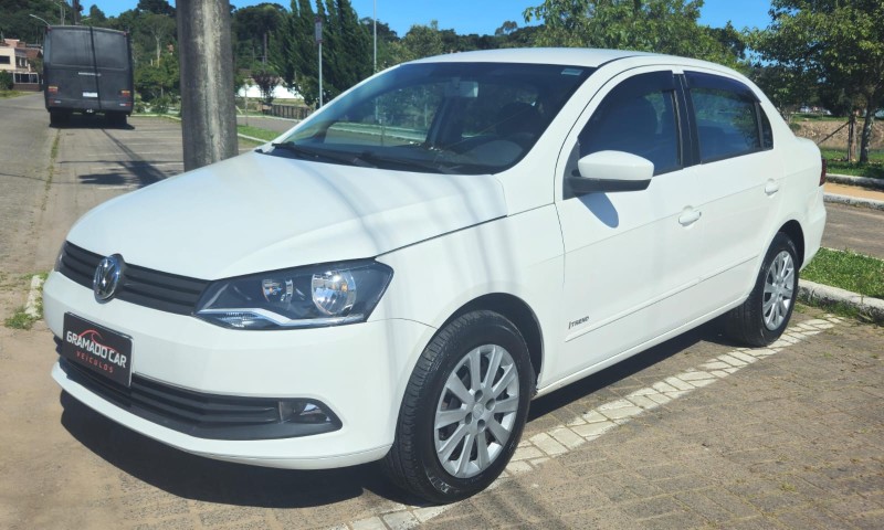 VOYAGE 1.0 MI CITY 8V FLEX 4P MANUAL - 2013 - CANELA