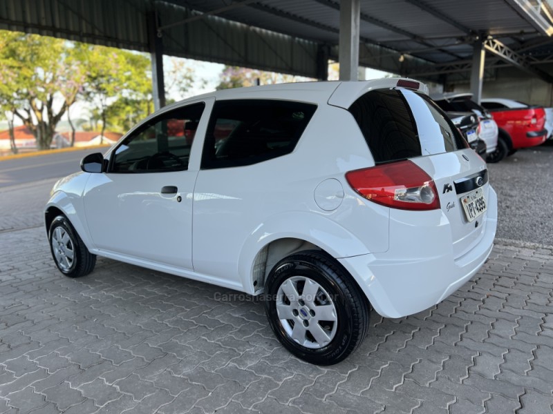 KA 1.0 MPI CLASS 8V FLEX 2P MANUAL - 2009 - BOM PRINCíPIO