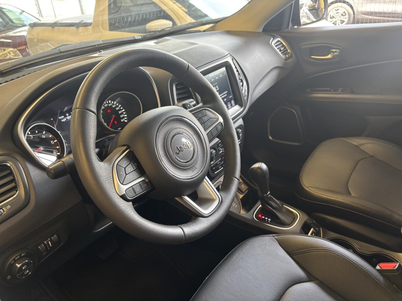 COMPASS 2.0 16V DIESEL LONGITUDE 4X4 AUTOMÁTICO - 2018 - FARROUPILHA