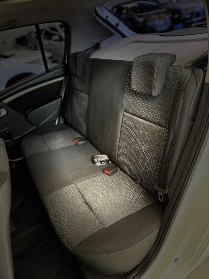 SANDERO 1.0 EXPRESSION 16V FLEX 4P MANUAL - 2011 - CAXIAS DO SUL